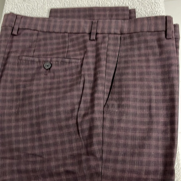 Hugo Boss men’s dress pants size 36”waist and a 33” inseam. EUC. 100% Wool. - Picture 2 of 16